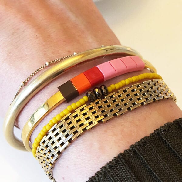 BAEKKE armbånd i varme farver BAEKKE armbånd i varme farver