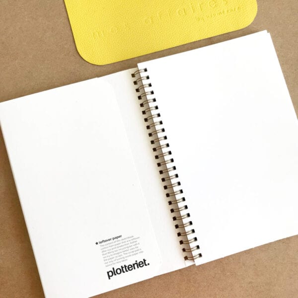 Scrap pad omslag af overskudspapir Scrap pad omslag af overskudspapir